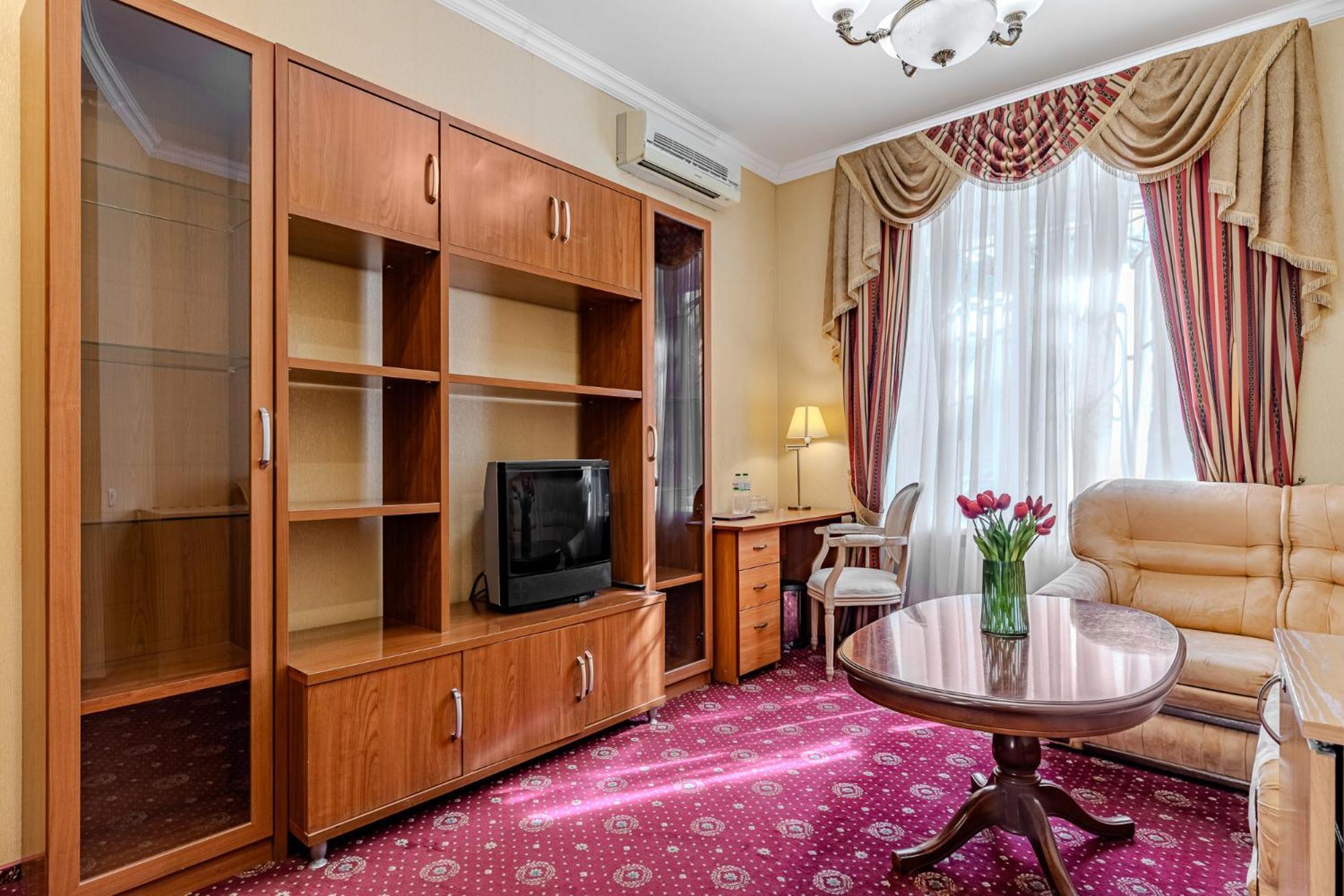 Gallery Hotel Gintama Apgrade Киев Стая снимка