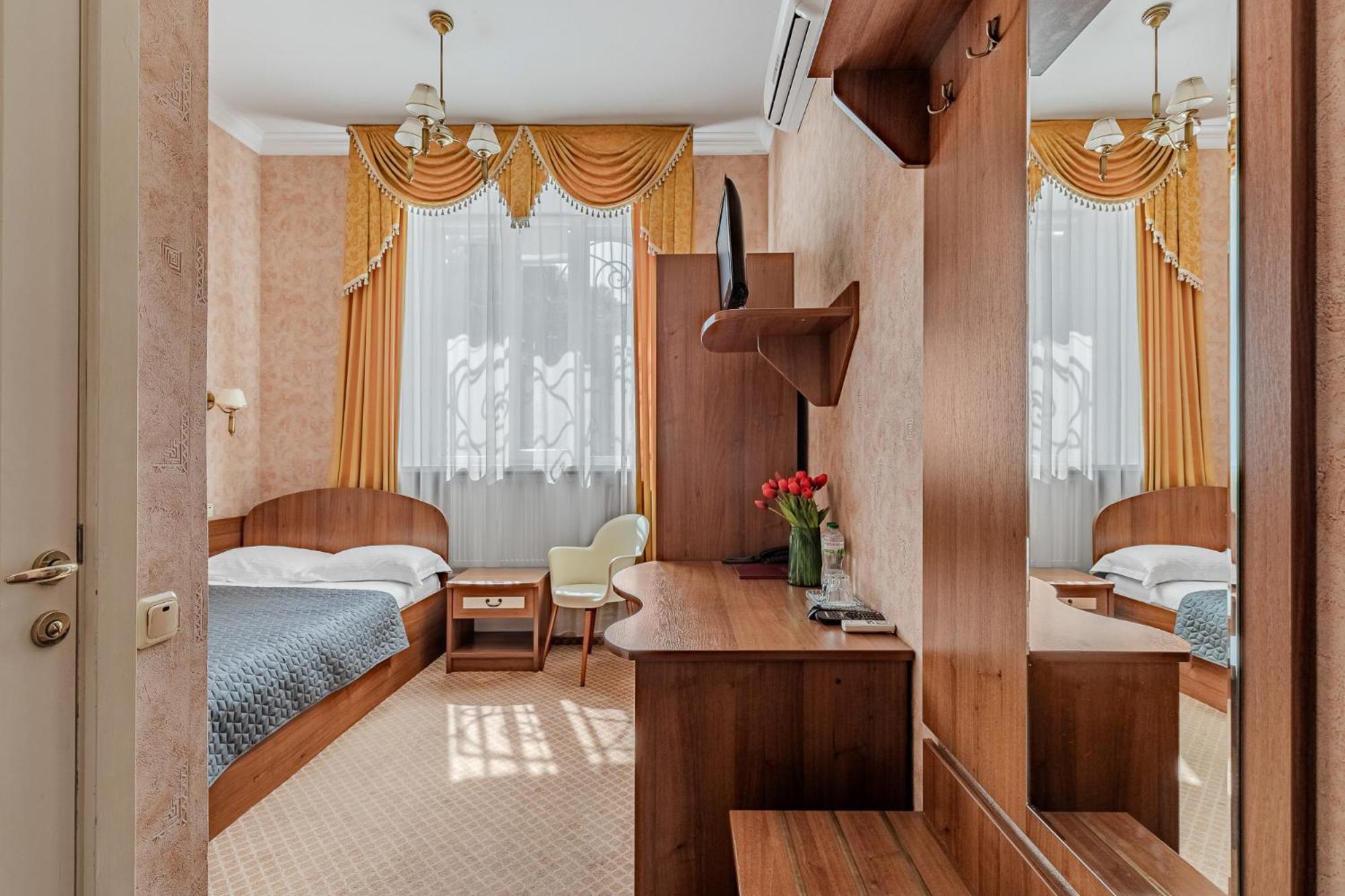 Gallery Hotel Gintama Apgrade Киев Стая снимка